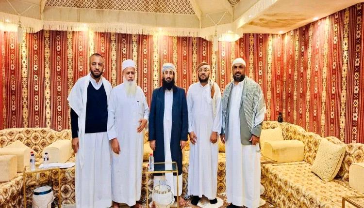 وزير الأوقاف يلتقي قيادة الجمعية الخيرية لتحفيظ القرآن الكريم ويؤكد دعم المبادرات القرآنية