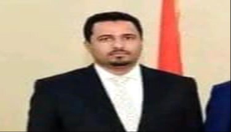 الشيخ خالد يوسف العزيبي شيخ مشايخ الحوطة وتبن يهنئ بتعيين محافظ محافظة لحج الأستاذ مراد علي محمد عبدالحي الحالمي