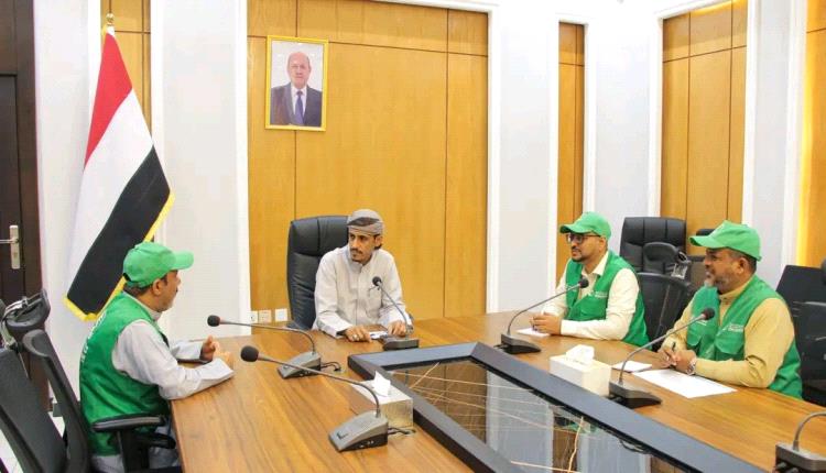 وكيل حضرموت الجيلاني يبحث الترتيبات الجارية لتنفيذ مشروع توزيع زكاة الفطر بالمكلا وبروم ميفع وشبام