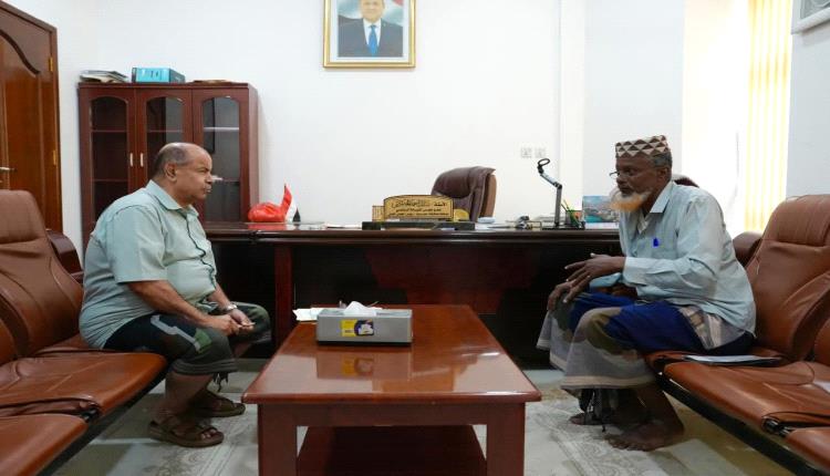 عضو مجلس القيادة يطّلع على أهداف مجلس قبائل السمر ودوره في تعزيز الاستقرار المجتمعي