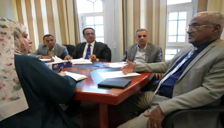 وزير الإدارة المحلية يناقش ترتيبات انعقاد ورشة لمعالجة معوقات عمل السلطات