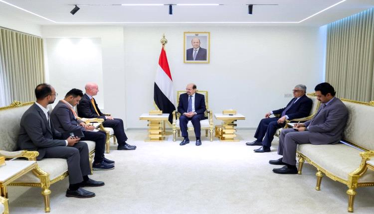 رئيس الوزراء يستقبل في عدن ممثل صندوق الأمم المتحدة للسكان