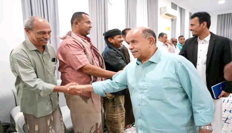 عضو مجلس القيادة محافظ حضرموت يكرم أسر شهداء الحراك الجنوبي في مأدبة إفطار وأمسية رمضانية