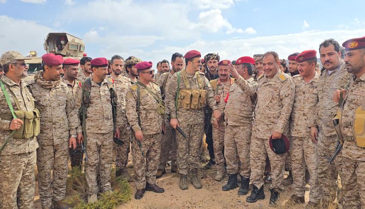 قائد الفرقة الثانية طوارئ يقوم بزيارة ميدانية إلى عدد من المواقع والوحدات العسكرية