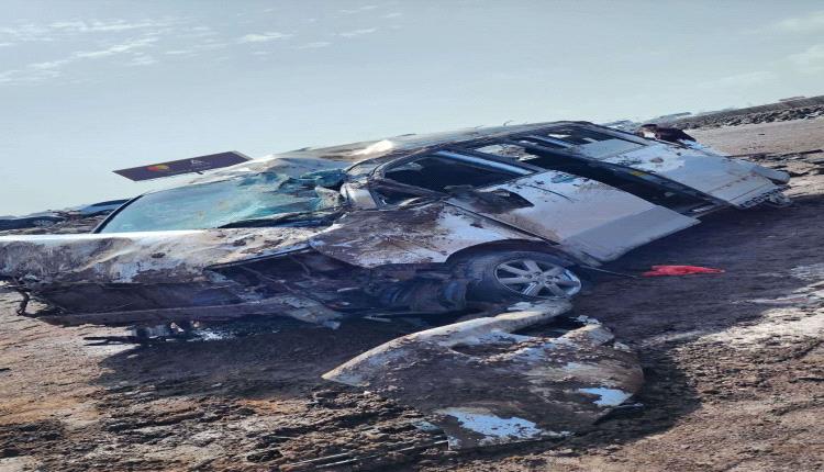 حادث مروع في عدن.. انقلاب باص نتيجة نعاس السائق