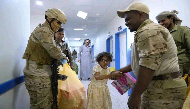 درع الوطن يمد جسور الرحمة بزيارة عيدية لمرضى وادي حضرموت