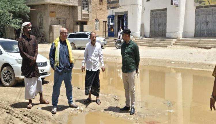 استجابة لشكاوى الأهالي.. نزول ميداني لتقييم أضرار طريق شحوح وإعداد حلول عاجلة