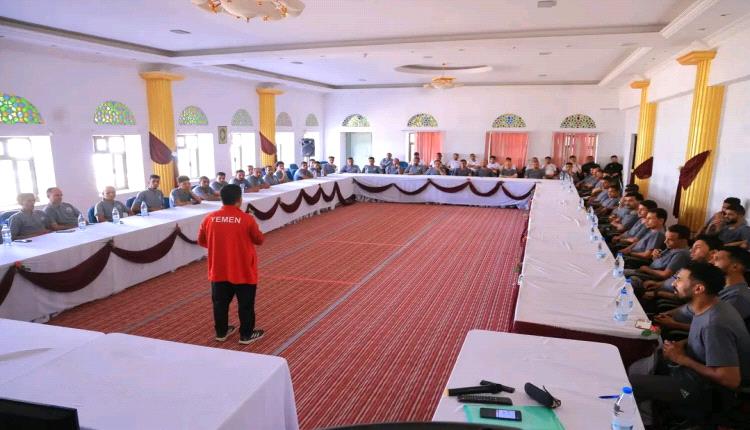 60 حكمًا يشاركون في دورة تأهيلية ضمن برنامج الاتحاد اليمني لتطوير التحكيم