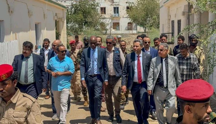 محافظ لحج يطلع على مشاريع زراعية تنموية بالحوطة وتبن بمرافقة وكيل الزراعة وفريق الفاو