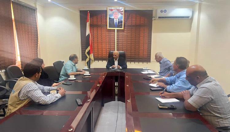 الوزير الشرجبي يبحث مع (UNOPS) تعزيز الشراكة في قطاع المياه والصرف الصحي