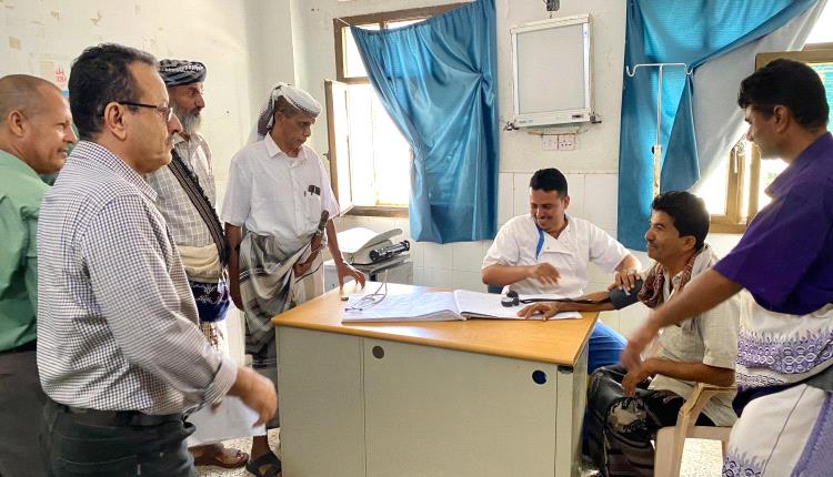 مدير عام الوضيع يتفقد مستشفى المديرية ويؤكد دعم تحسين الخدمات الصحية بعد إجازة العيد