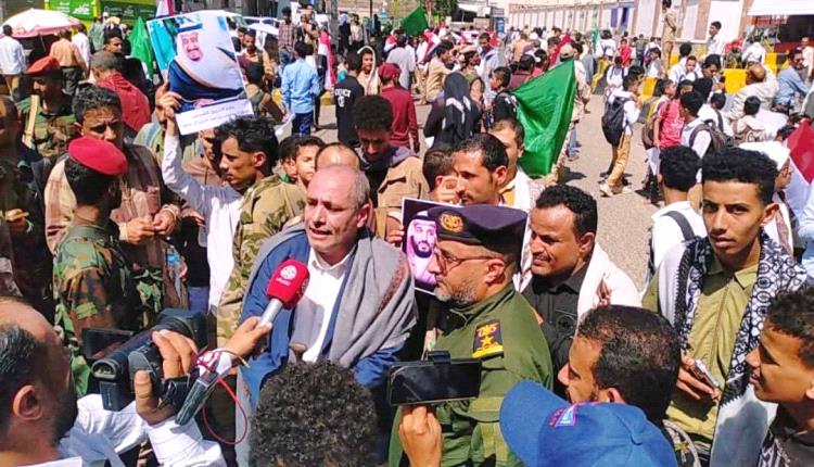 وكيل أول تعز: الحشود الشعبية تجدد موقف اليمن الداعم للسعودية والخليج