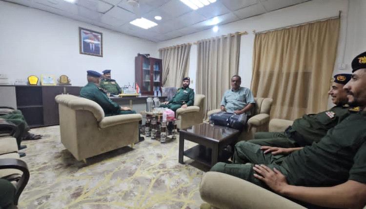وكيل وزارة الداخلية يطّلع على مستوى الأداء والانضباط بأمن وادي وصحراء حضرموت ويترأس اجتماعاً لتنظيم الموارد البشرية