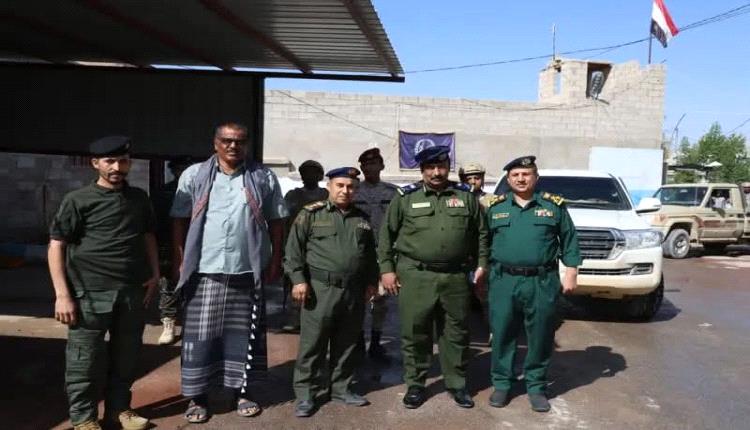 وكيل وزارة الداخلية اللواء عاطف يطّلع على سير العمل بالإدارة العامة للقيادة والسيطرة