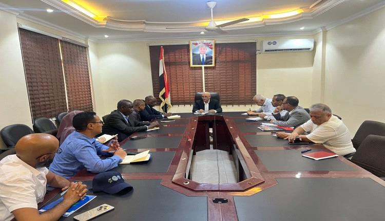 وزير المياه والبيئة يبحث مع “الفاو” والمفوضية تعزيز الشراكة في المياه والبيئة ودعم الاستدامة
