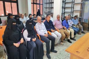 وكيل تعز تطّلع على مستوى الخدمات الصحية في الجمهوري وتناقش التحديات