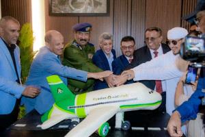 الكابتن بن نهيد يستقبل أول طائرة تجارية لشركة 