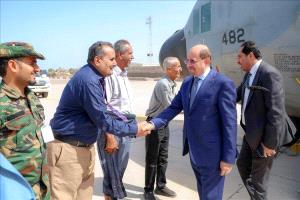 وصول رئيس الوزراء وقيادات الدولة إلى عدن في زيارة رسمية هامة