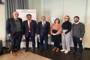 وزير الثقافة والسياحة يبحث مع رئيسة منظمة بيرجهوف دعم جهود السلام في اليمن