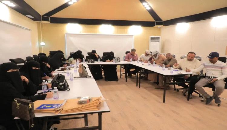 إقامة ورشة تدريبية بالمهرة حول المرجعيات القانونية لحقوق العمال ومهارات الاتصال والتفاوض