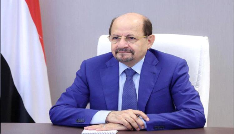 رئيس مجلس الوزراء يلتقي رئيس أركان قوات درع الوطن في عدن
