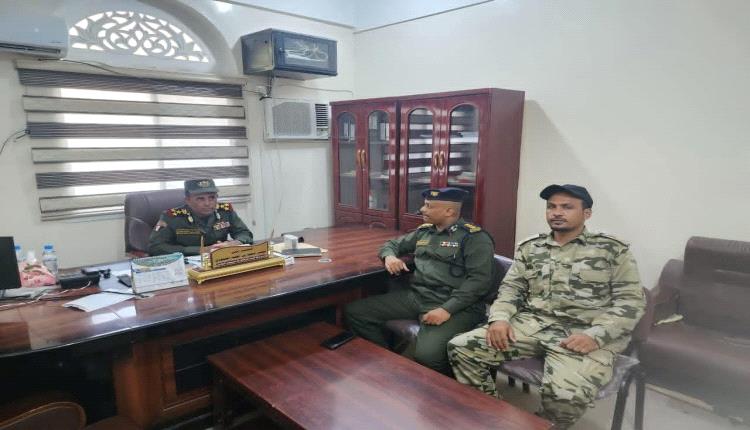 مدير شرطة الآداب يلتقي مدير البحث الجنائي لبحث سبل تعزيز العمل المشترك