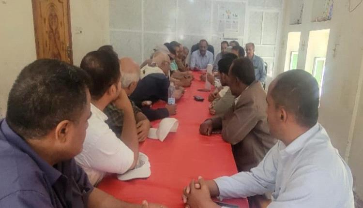 قعطبة ... السلطة المحلية برئاسة الشاعري تناقش جملة من القضايا المهمة في المديرية
