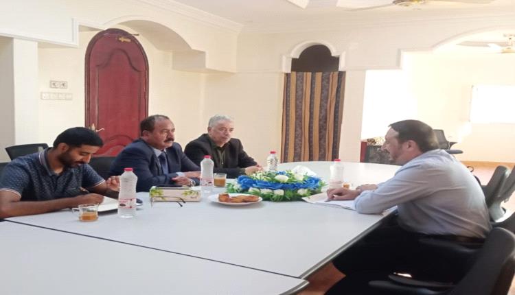 رئيس اللجنة الوطنية للتعامل مع الألغام يبحث مع ممثل UNDP تعزيز دعم أنشطة نزع الألغام في اليمن