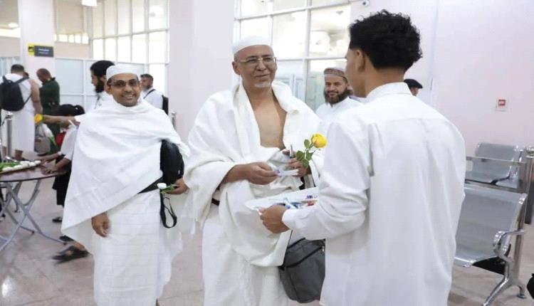 انطلاق أولى رحلات تفويج حجاج بيت الله الحرام من مطار سيئون الدولي إلى جدة