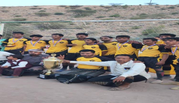 القادسية يتوج بطلاً لـكأس النخبة هدى بحضور رئيس نادي المجد سالم الشدادي