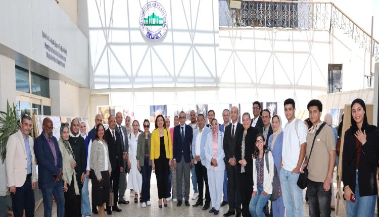 المستشار الثقافي يزور جامعة مصر للعلوم والتكنولوجيا ويلتقي رئيس الجامعة والطلبة اليمنيين الدارسين فيها