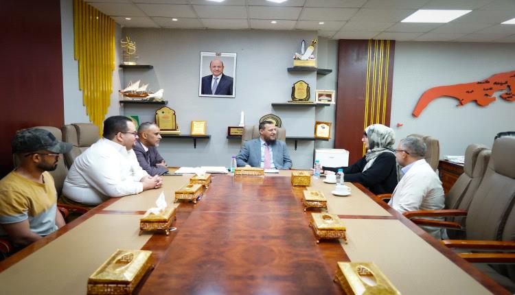لدى لقائه رئيسة بعثة الصليب الأحمر.. المحافظ عبد الرحمن شيخ يؤكد أهمية التحول نحو المشاريع المستدامة