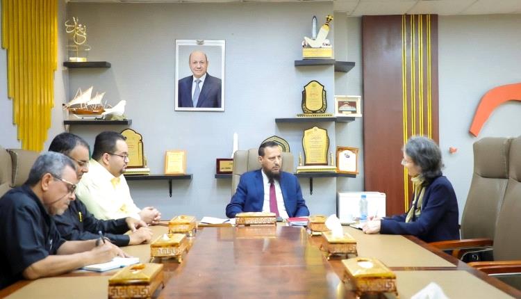 وزير الدولة محافظ العاصمة عدن يستقبل السفيرة الفرنسية