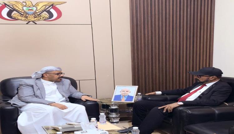 مدير عام مصلحة شؤون القبائل يلتقي مدير عام مديرية شبام