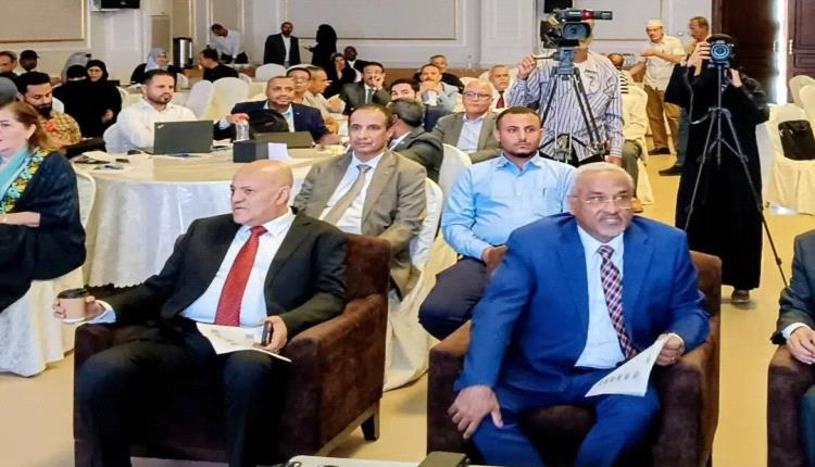 بمشاركة محافظ محافظة تعز ومدير عام الشرطة.. انطلاق ورشة تقييم خطة التنمية الاقتصادية والاجتماعية لتعز