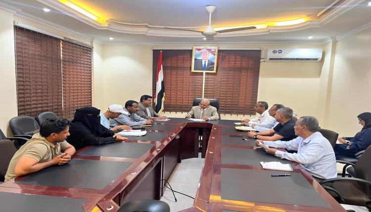 وزير المياه يطلع على أوضاع فرع حماية البيئة بسقطرى ويوجه بدعم جهود حماية المحميات