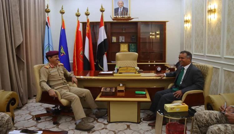 وزير الدفاع يبحث مع السفير الليبي سبل تعزيز التعاون المشترك
