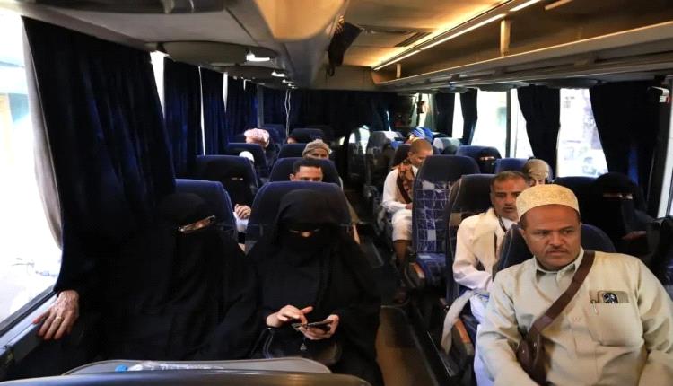 شعبة الرعاية الإجتماعية تفوّج 52 حاجاً من أسر شهداء محور تعز