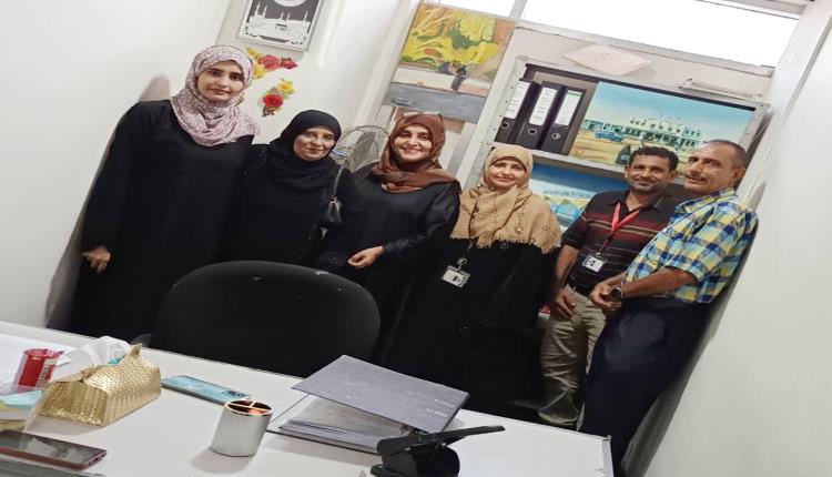 مدير مكتب الثقافة بعدن تبحث تعزيز حضور الموروث الثقافي والفني في مطار عدن الدولي
