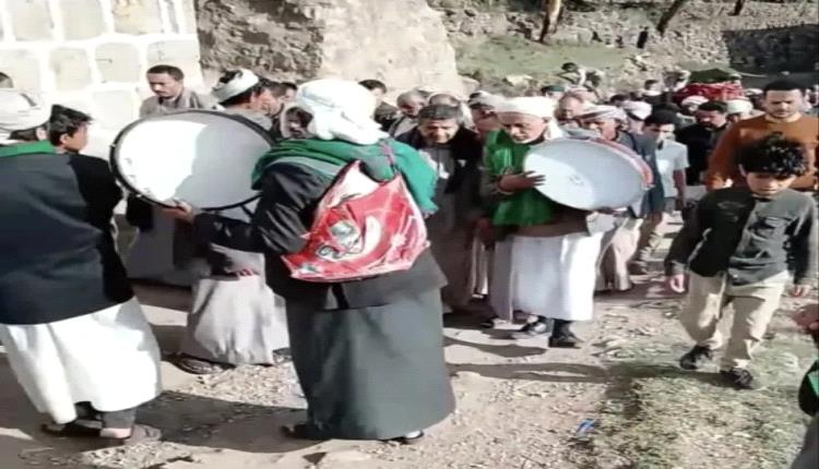 تعز.. جنازة بطقوس مذهبية تثير جدلًا واسعًا ومخاوف من تمدد الفكر الطائفي
