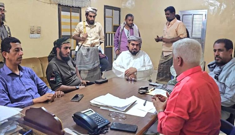 مدير أوقاف خنفر يرافق قائد قوات الأمن الوطني بأبين في جولته التفقدية