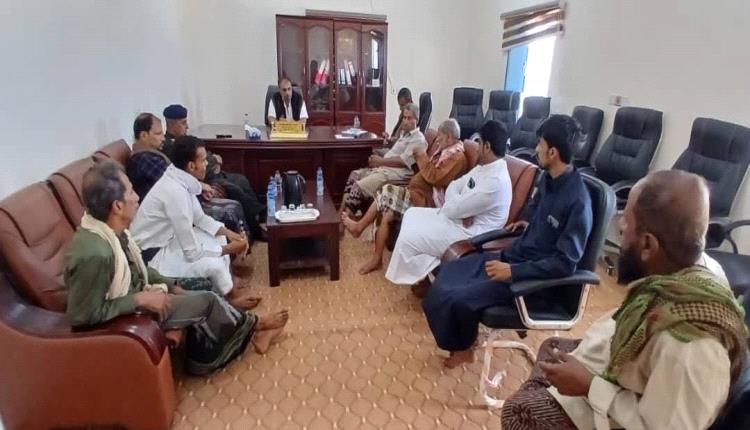 اللجنة الأمنية بمديرية حوف تناقش عدداً من القضايا الأمنية والتنظيمية