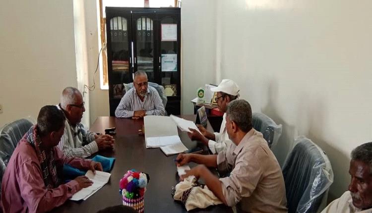 الجمعية التعاونية لتسويق المنتجات الزراعية بأبين تعقد اجتماعها الدوري