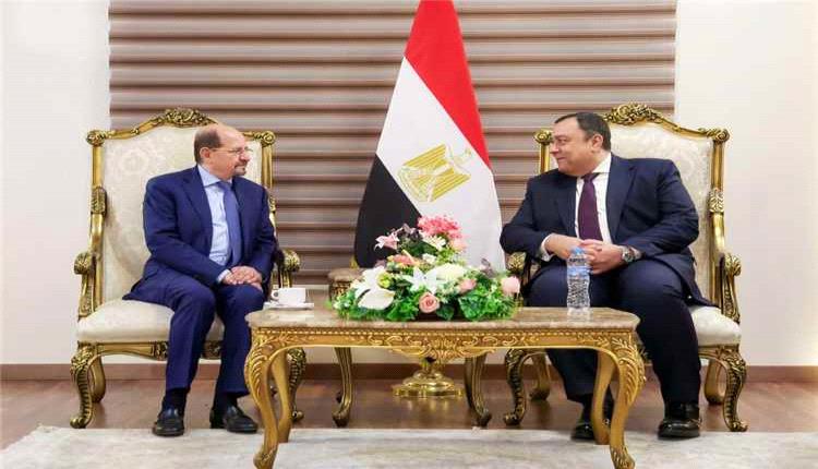 الزنداني يصل القاهرة للمشاركة في الحوار الاستراتيجي اليمني المصري