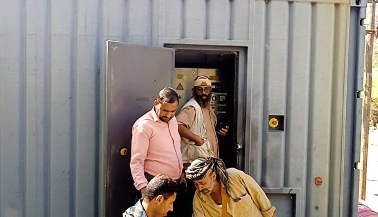 مدير عام سرار يافع يتفقد محطة الكهرباء ويشيد بجهود العاملين استعداداً لعيد الأضحى