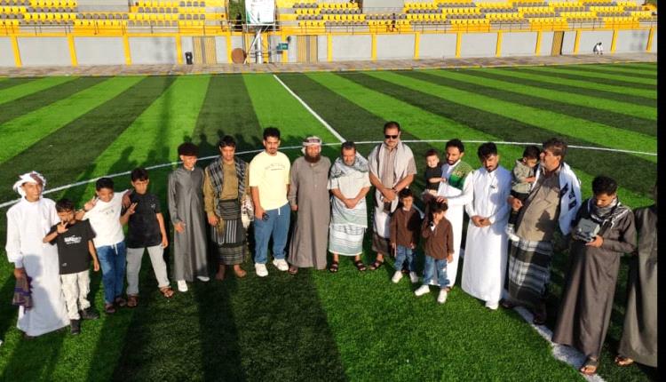 مدير عام لودر يشارك المصلين صلاة عيد الأضحى المبارك في ملعب الناصر عرفان