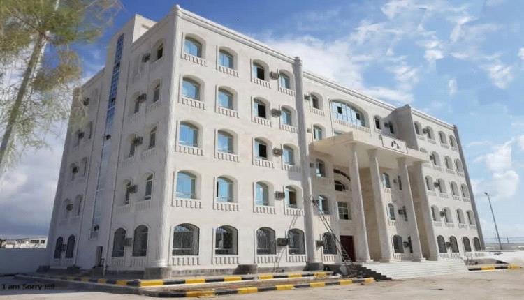 مصدر قضائي: النيابة العامة تباشر التحقيق في قضايا ابتزاز إلكتروني وتوجه بضبط مشتبهين