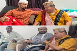 الشيخ خالد الدحبي يزور الداعية عمر باصم الذي يرقد بأحد مستشفيات عدن