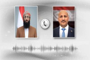 عضو مجلس القيادة الرئاسي طارق صالح يطمئن على أوضاع حجاج بلادنا ويشيد بجهود البعثة اليمنية