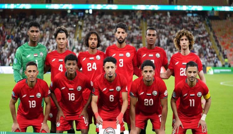 الوزير البكري يهنئ المنتخب الوطني بفوزه على البحرين في خليجي 27